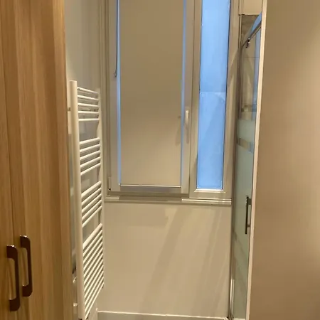 Magnifique Au Coeur Du 8e Appartamento