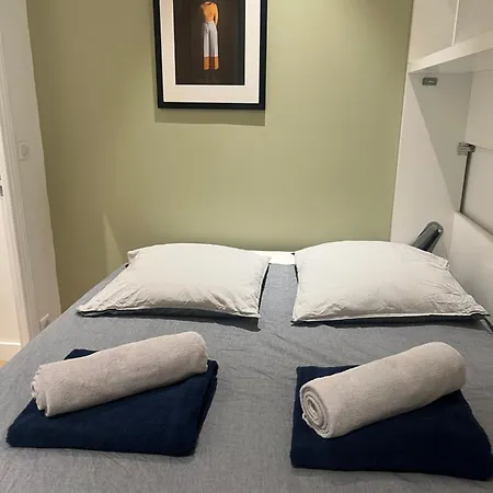 Appartamento Magnifique Au Coeur Du 8e Parigi