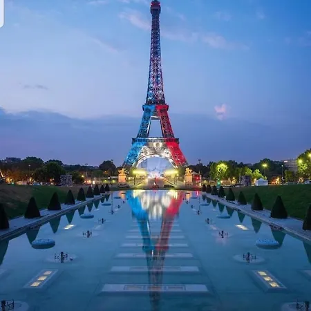 Magnifique Au Coeur Du 8e Parigi